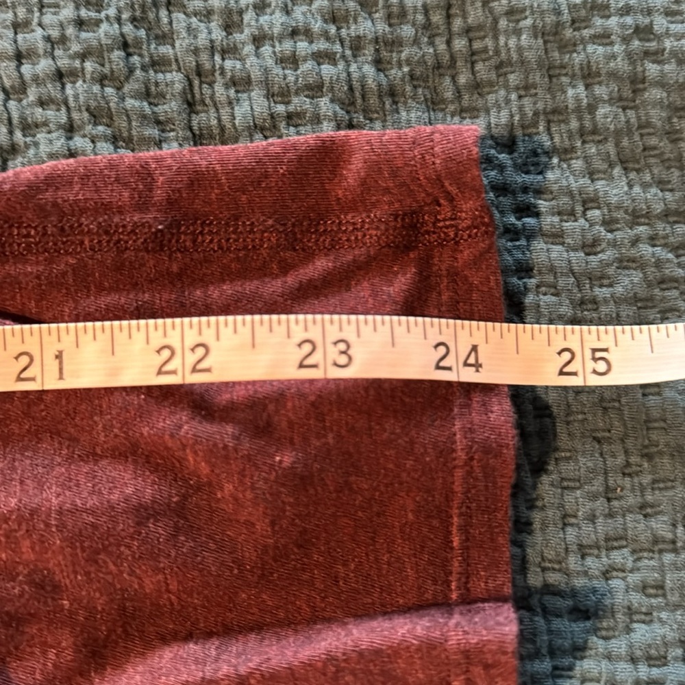 Lululemon long sleeve - Picture 7 of 7